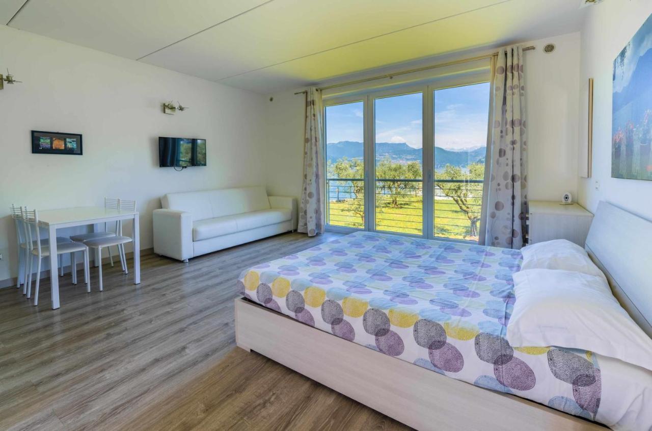 Direttamente Al Lago Apartments มาโรเน ภายนอก รูปภาพ