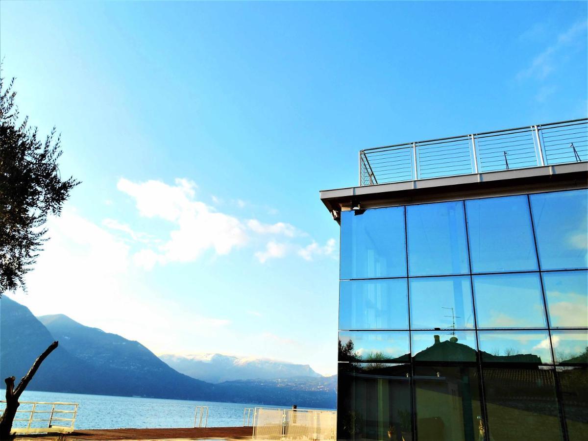 Direttamente Al Lago Apartments มาโรเน ภายนอก รูปภาพ
