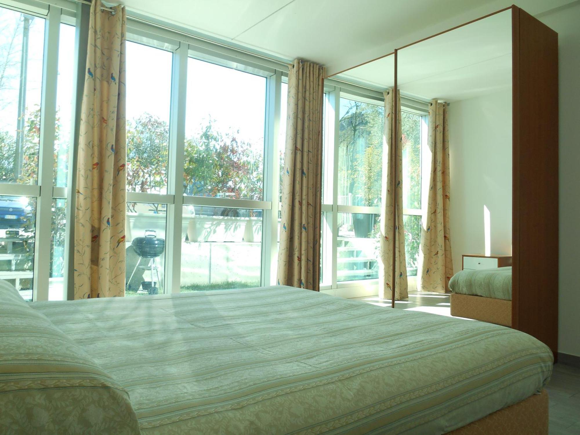 Direttamente Al Lago Apartments มาโรเน ภายนอก รูปภาพ